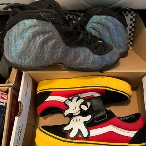 Foams & Mickey vans size 2